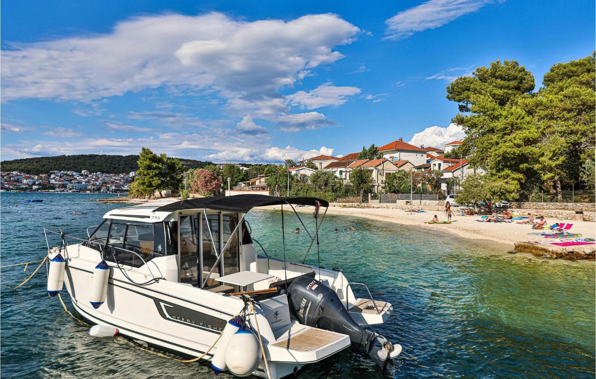 Beach Front Home In Okrug Gornji With Wifi Trogir Exterior foto